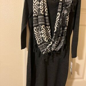 Chic Black Dress with Patterned Scarf